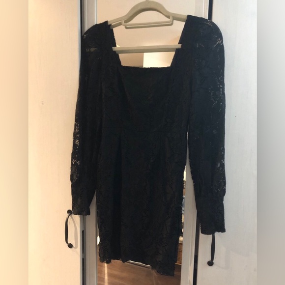 BNWT Dynamite Women’s Elegant Black Lace Dress - XXS - Picture 9 of 11